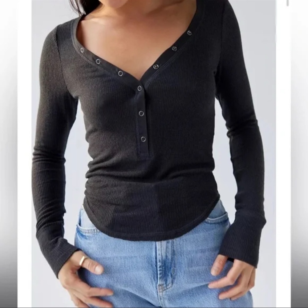 Urban Outfitters Black Fitted Long Sleeve Button Down